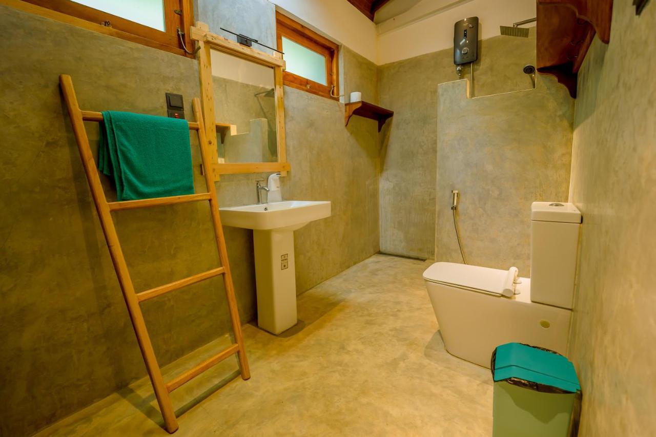 Sixth Sense Hostel ウナワトゥナ エクステリア 写真