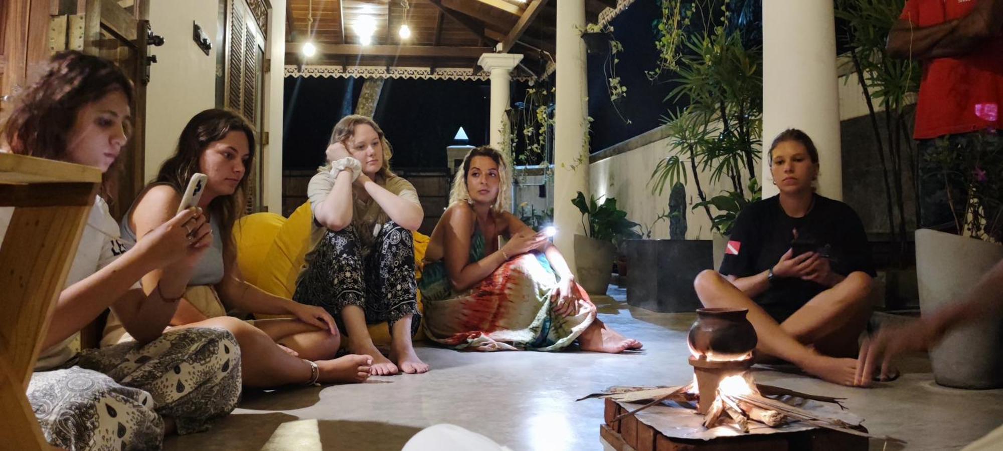 Sixth Sense Hostel ウナワトゥナ エクステリア 写真